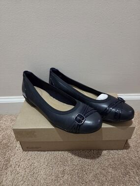 Clarks Black Leather Ballet Flats with Buckle Accent
